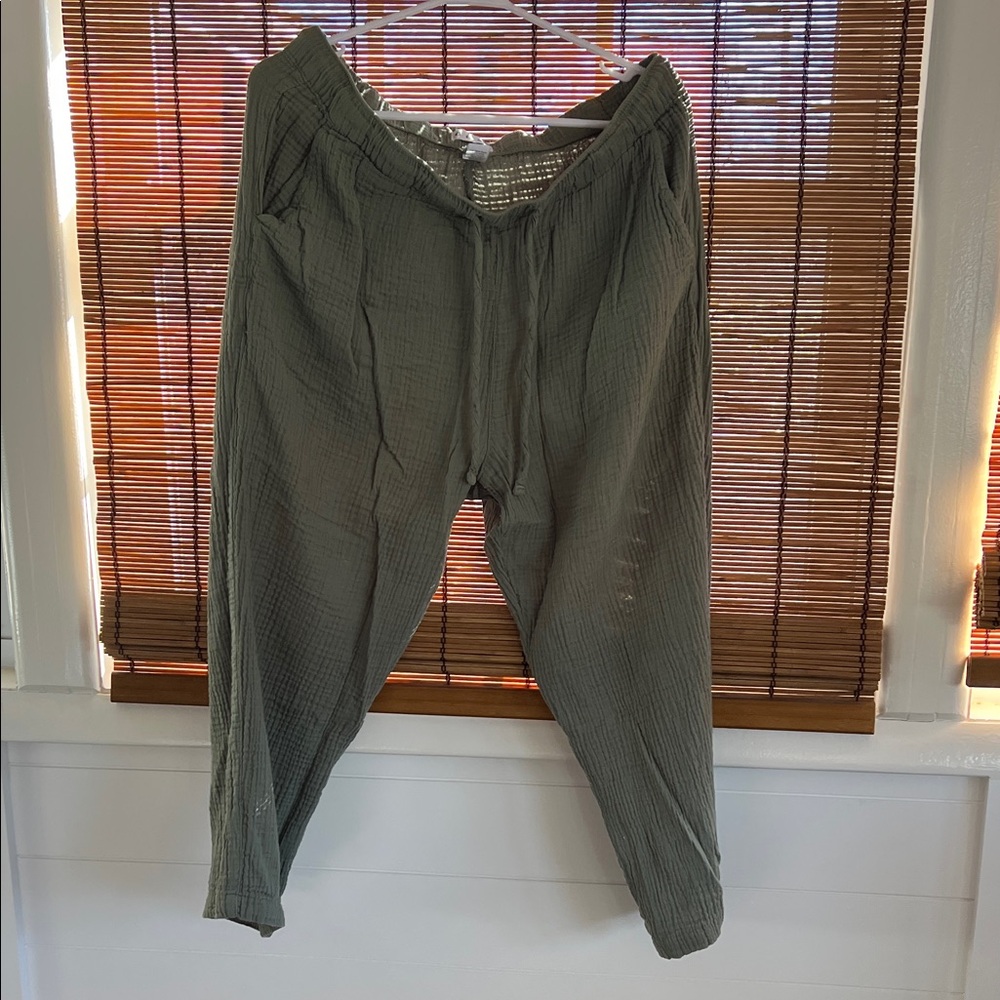 Dash Women's Olive Joggers